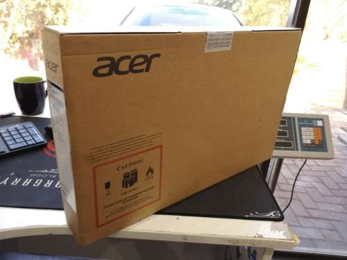 ***BRAND NEW AND FACTORY SEALED***ACER ASPIRE 3 A315*LATEST 6TH GEN CELERON*N3350*500GB HDD*4GB RAM*